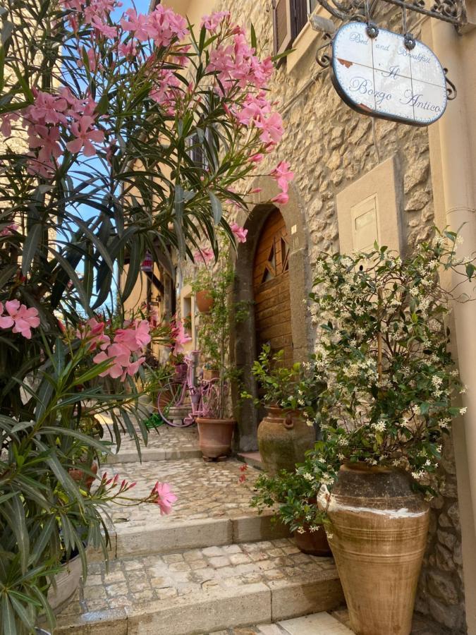 Il Borgo Antico Bed & Breakfast Rocca Massima Exterior photo